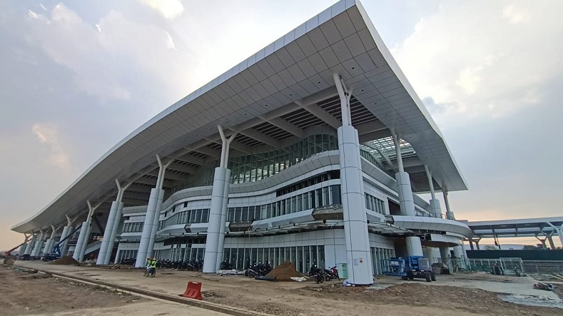 Melihat Megahnya Stasiun Kereta Cepat Tegalluar yang Mirip Terminal 3 Bandara Soetta