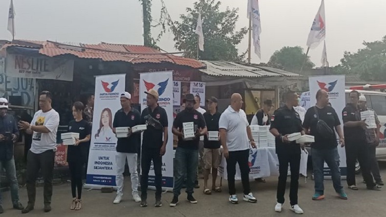 Terima Makanan dari DPP Baja Perindo, Sopir Angkot di Depok: Sangat Membantu