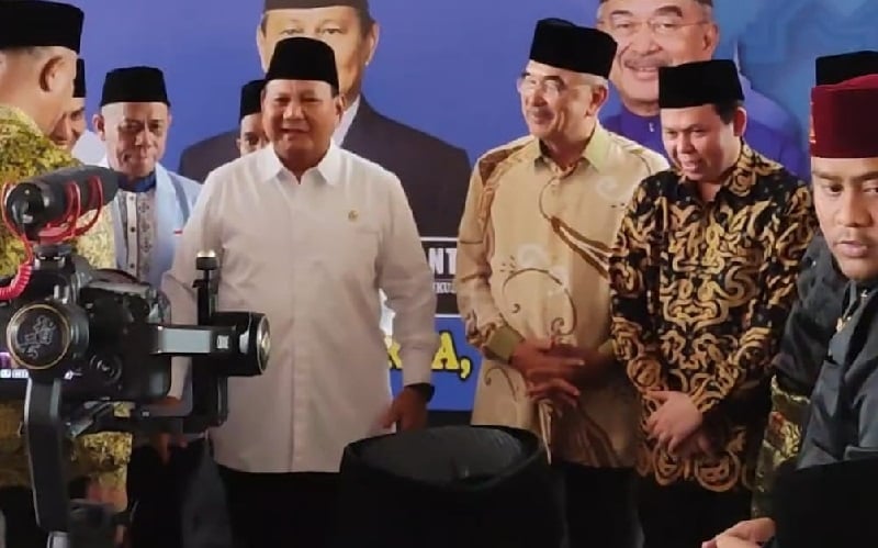Presiden Dunia Melayu Dunia Islam Sebut Prabowo Banyak Bantu Orang Miskin