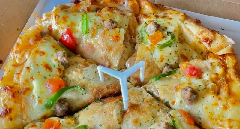Viral, Pizza Keju Lumer Mirip Mac N Cheese Diselimuti Tortilla, Tebal dan Bikin Ngiler!