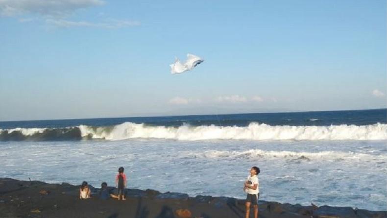 BMKG Denpasar Minta Waspadai Gelombang Laut hingga 2,5 meter di Pantai Wisata Bali