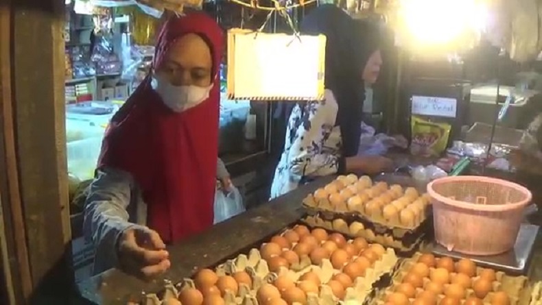 Harga Telur Ayam Ras Tembus Rp31.650, Cabai Rawit Merah Naik Jadi Rp48.350 per Kg