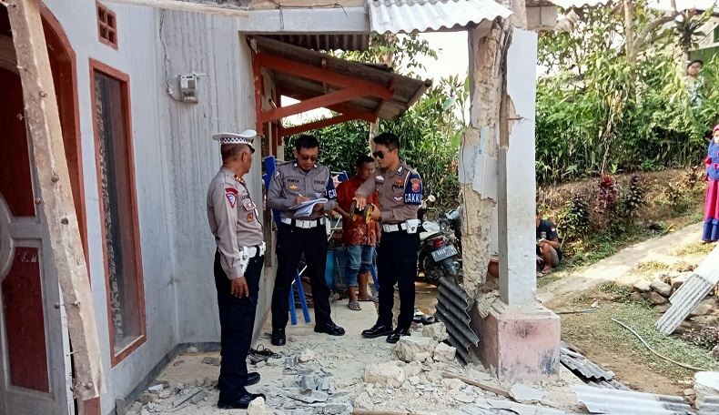 Truk Hantam Rumah di Bogor, 1 Orang Tewas dan 3 Luka-Luka