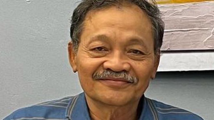 Sempat Idap Covid-19 dan Pakai Ventilator, Jenazah Eeng Saptahadi Dimakamkan dengan Prokes