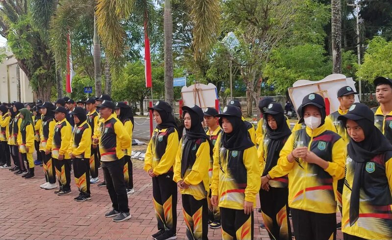 Pj Bupati Lepas Kontingen Hulu Sungai Utara ke POPDA Kalsel 2023