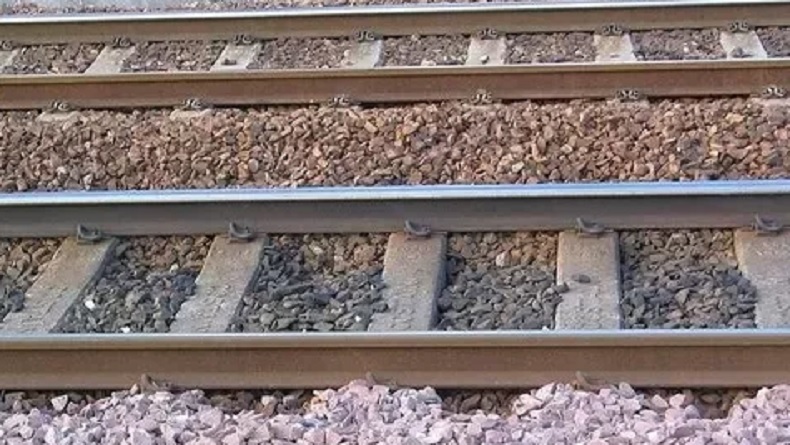 Pemkot Jakpus Kaji Penutupan Perlintasan Sebidang Kereta Api di Roxy 