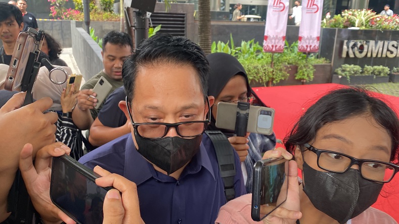 Sekda Jatim Adhy Karyono usai Diperiksa KPK soal LHKPN: Semua Aset Sudah Dilaporkan