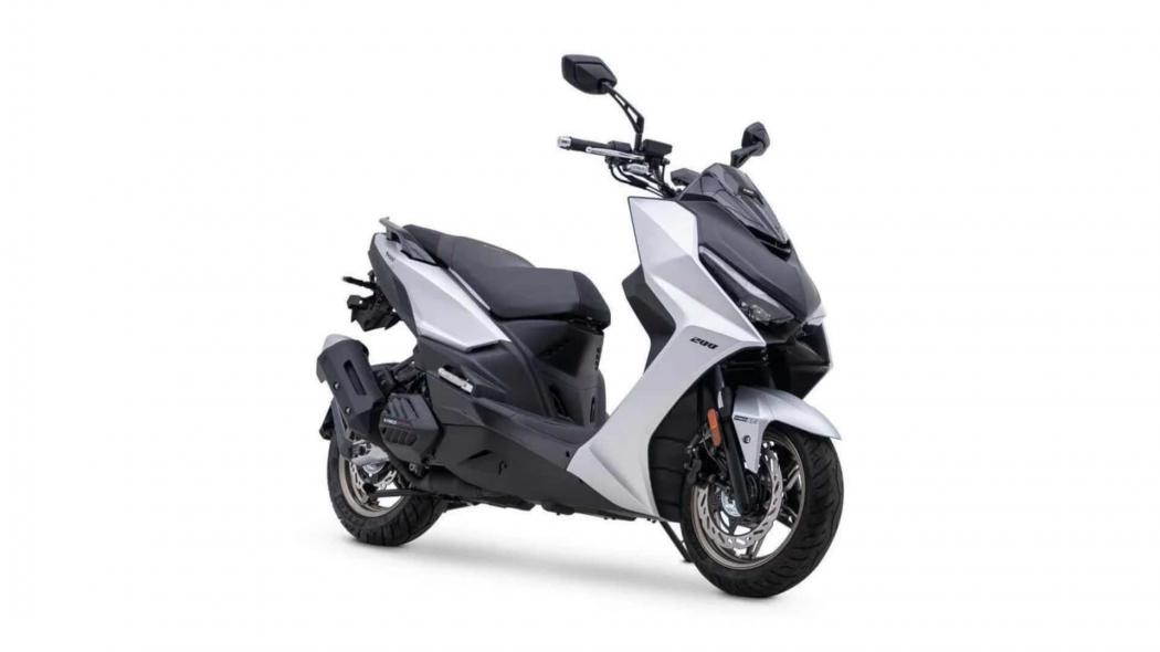 Kymco Rilis KRV200, Skutik Bongsor Desain Agresif Harga Rp80 Jutaan