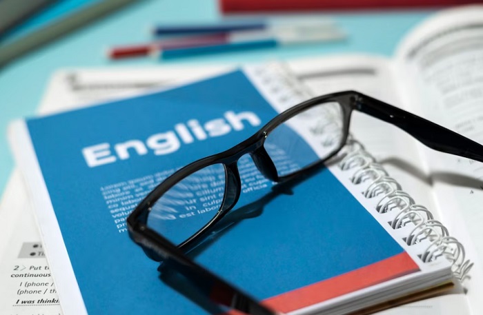7 Contoh Cerpen Bahasa Inggris, Bisa Jadi Latihan Story Telling