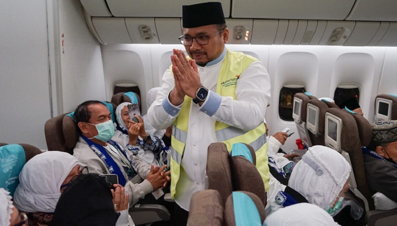 Menag Lepas Jemaah Calon Haji, Ingatkan Jangan Buat Konten Negatif dan Larang Bawa Jimat