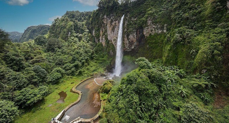 Indahnya Curug Ngebul di Cianjur, Belum Banyak yang Tahu Pemandangannya seperti Zaman Dinosaurus