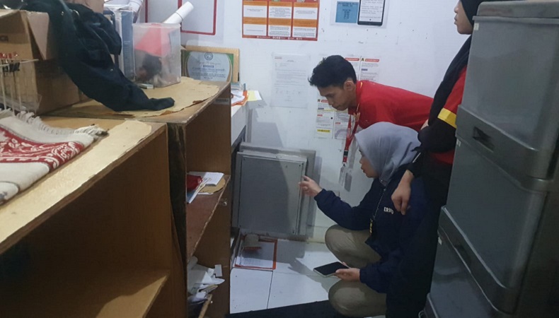 Perampok Sekap 2 Karyawan Minimarket di Cibinong, Curi Rokok hingga Uang Rp16 Juta