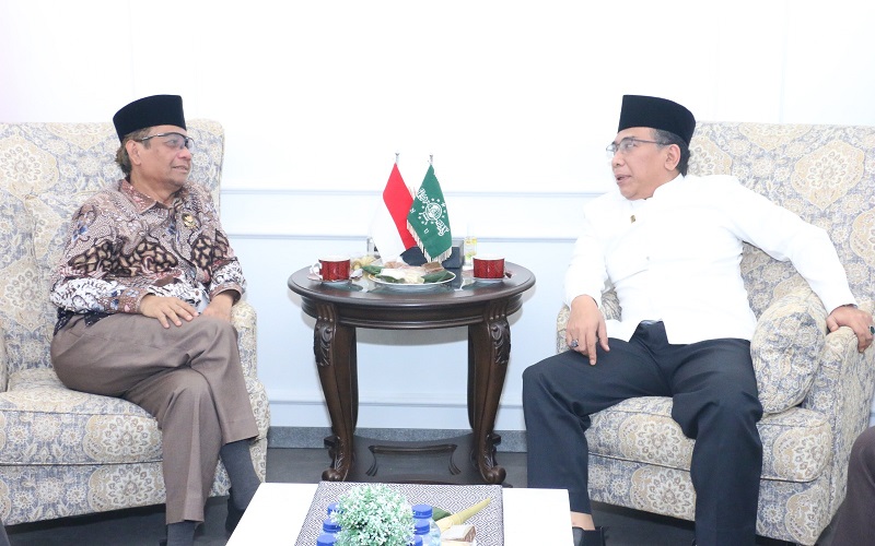 Mahfud MD Bertemu Ketum PBNU, Bahas Politik Inspiratif di Pemilu 2024