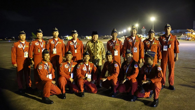 Prabowo Beri Selamat Tim Jupiter TNI AU yang Tampil di Pameran Dirgantara Internasional Malaysia