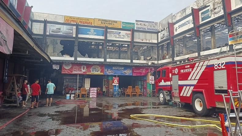 Kebakaran Toko Mebel dan Minimarket di Kota Bogor, Kerugian Capai Rp4 Miliar
