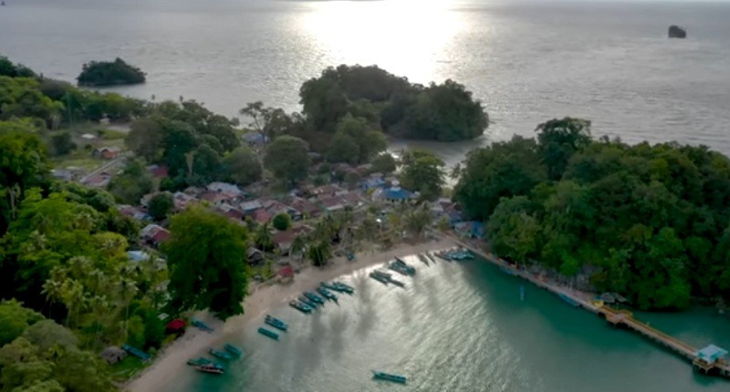Kampung Unik di Papua Barat, Singgah ke Desa Terpencilnya seperti Melihat Pemandangan Surga!