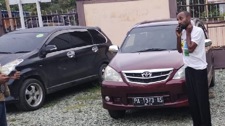 Lempari Mobil Melintas di Jalan Sentani Jayapura, 8 Pemuda Ditangkap