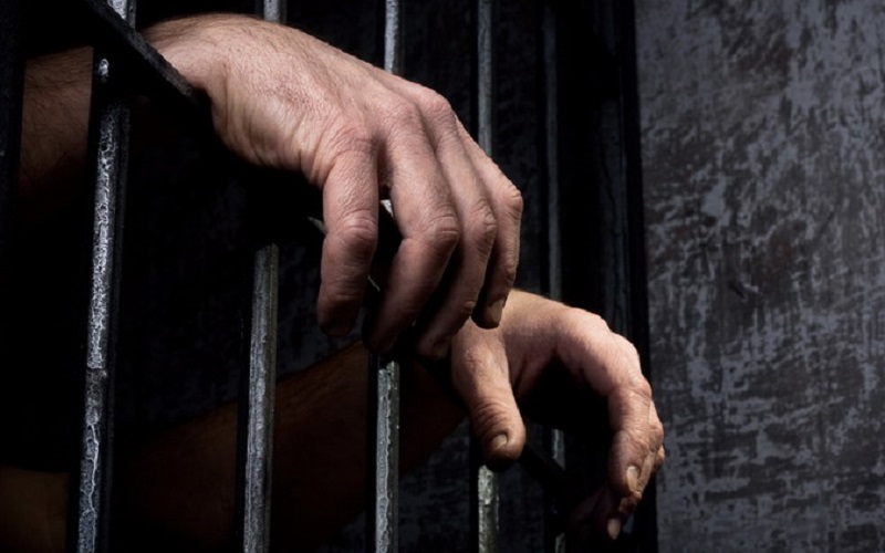 Polisi Tangkap WN Pakistan yang Edarkan Sabu Pakai Kaleng Camilan