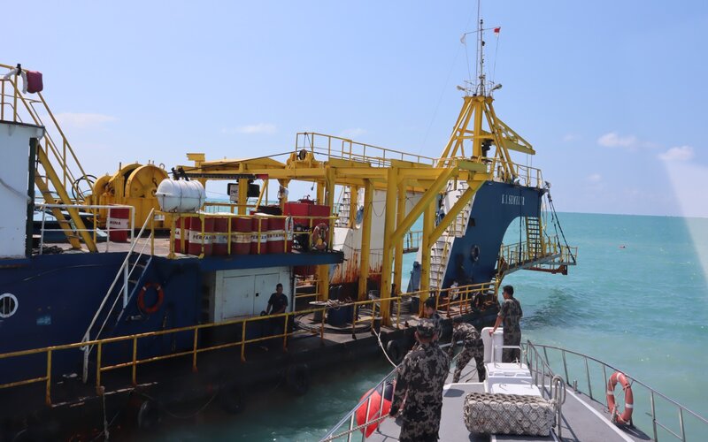 KKP Hentikan Operasi Dua Kapal Isap di Perairan Bangka