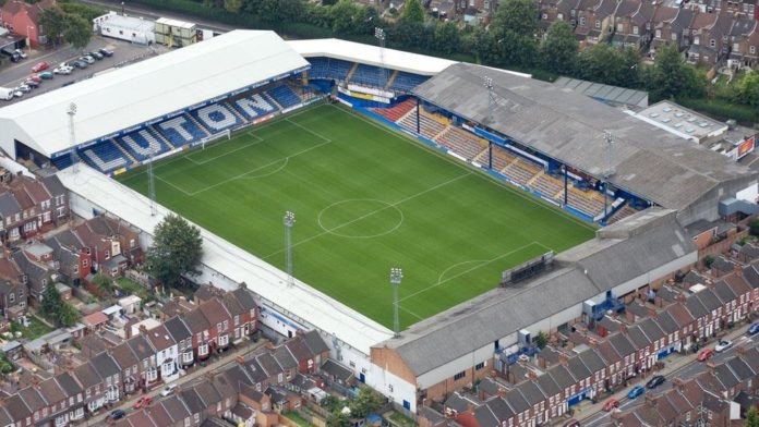 Viral Stadion Unik Klub Promosi Liga Inggris Luton Town, Dikepung Rumah Warga 