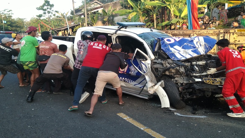 Kecelakaan di Ciamis Hari Ini, Rombongan Wabup Pangandaran Tabrakan Beruntun 4 Luka