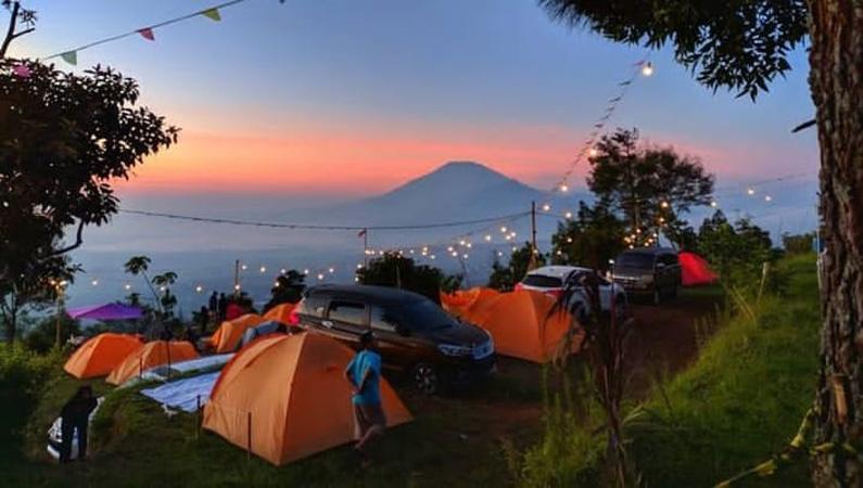 10 Tempat Camping Terbaik di Semarang, Ada Hamparan Kebun Teh hingga Pemandian Air Panas