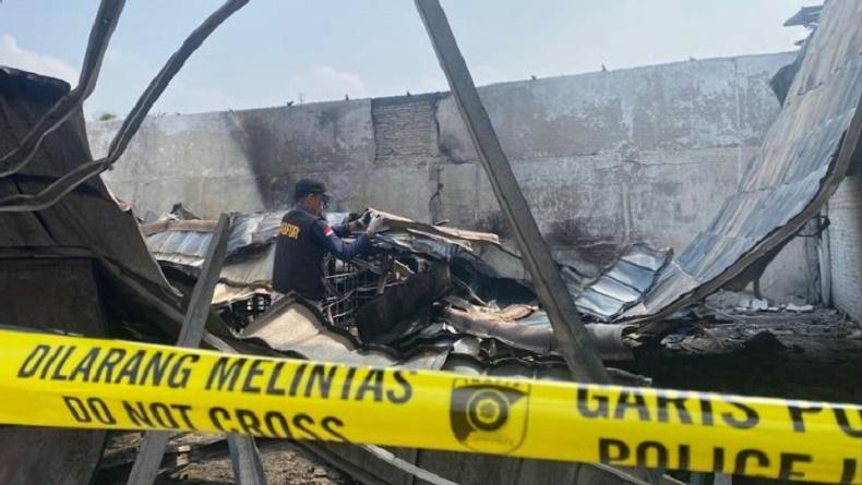 Kebakaran Tangki BBM di Bandarlampung, Ini Hasil Olah TKP Puslabfor Polda Sumsel