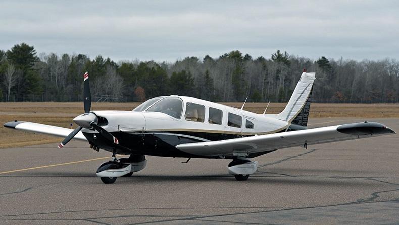 Pesawat Pribadi Mendarat Darurat di Perairan Dangkal, 5 Orang Dievakuasi