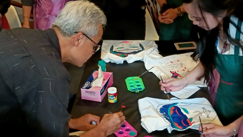 Momen Coretan Tangan Ganjar Dibaca Grafolog asal Cirebon, Ini Hasil Analisisnya