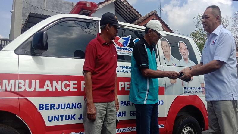 Dapat Mobil Ambulans dari Waketum Partai Perindo, Warga: Terima Kasih Partai Perindo