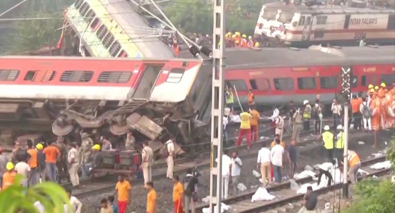 Korban Tewas Tabrakan Kereta di India Jadi 233 Orang, Banyak Korban Terjepit di Gerbong