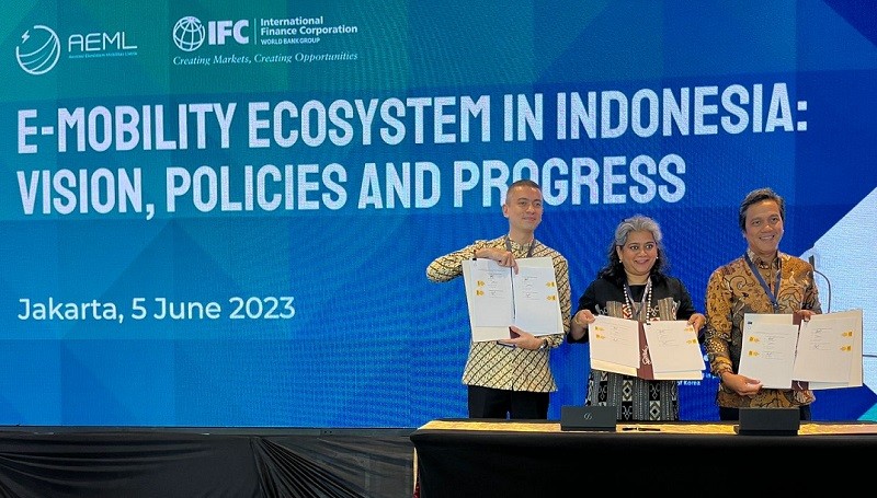 Indonesia Resmi Miliki Asosiasi Ekosistem Mobilitas Listrik 