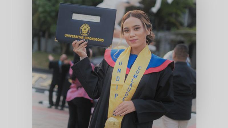Sosok Ade Lulu Noviantie, Wisudawan FH Undip yang Jago Karate dengan Segudang Prestasi 