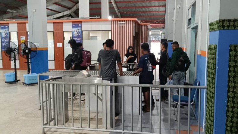 Catat! Mulai Juli 2023, ASDP Pelabuhan Tanjung Kalian Terapkan Penjualan Tiket Online
