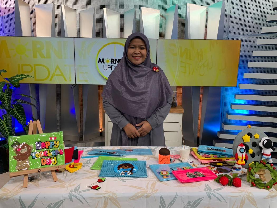 Inspiratif! Wanita Ini Sulap Bahan Tak Terpakai Jadi Barang-Barang Lucu dan Berguna