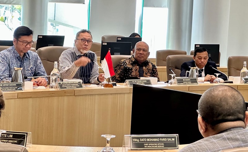 Mendag Zulhas Bertemu Menteri Malaysia Bahas Perdagangan di Perbatasan