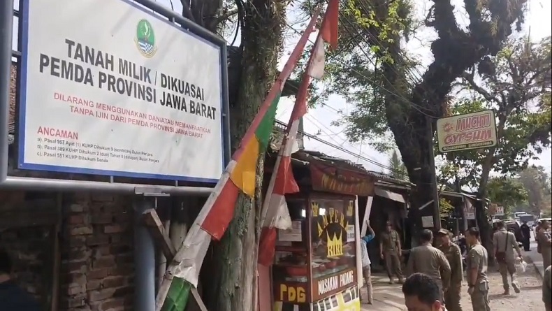 Polemik Kios di Tanah Pemprov Jabar, Belasan Pedagang Leles Garut Tergusur