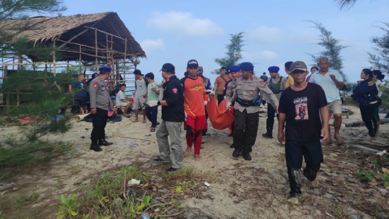 Bocah Tenggelam di Pantai Tanjung Kalian Mentok Ditemukan Tewas