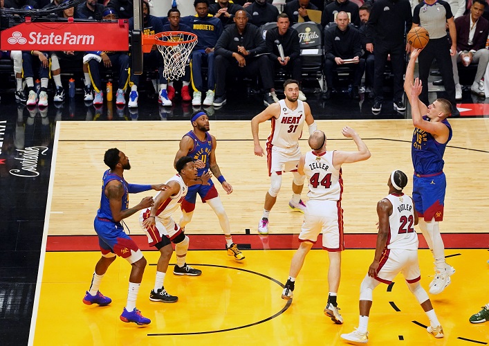 Hasil Final NBA: Nikola Jokic Beringas, Denver Nuggets Libas Miami Heat di Gim 3