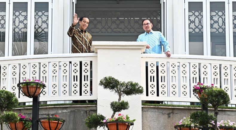 PM Malaysia Anwar Ibrahim Lega Masalah Lama dengan Indonesia Kelar karena Hubungan Dekat