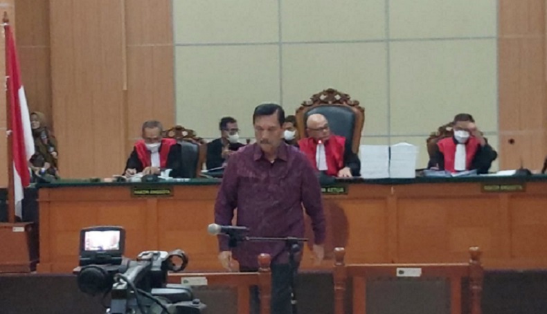 Luhut Pandjaitan Tegaskan Tak Miliki Bisnis Tambang di Papua