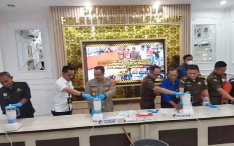 Polrestabes Palembang Blender 5,4 Kg Sabu Asal Pekanbaru