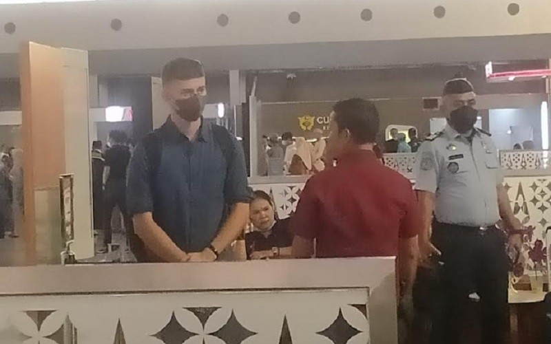 Bule Australia Aniaya Warga Aceh Dideportasi Malam Ini, Masuk Daftar Tangkal Imigrasi