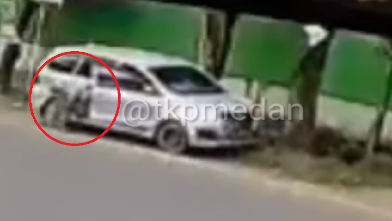 Rekaman CCTV Detik-Detik Pembunuhan Wanita dalam Mobil di Medan, Pelaku sempat Bersihkan Darah