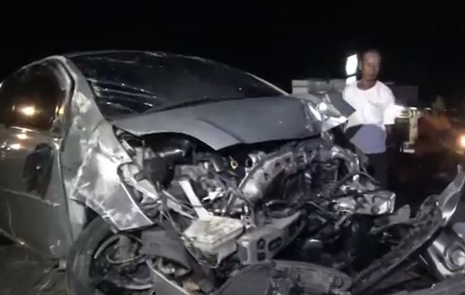Kecelakaan di Ponorogo, Toyota Yaris Disopiri Siswa SMA Terbakar usai Tabrak Pohon