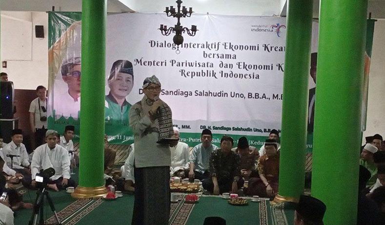  Sandiaga Uno ke Santri Ponpes Annur Banyumas: Ingin Sukses Harus Bekerja Keras, Cerdas dan Ikhlas