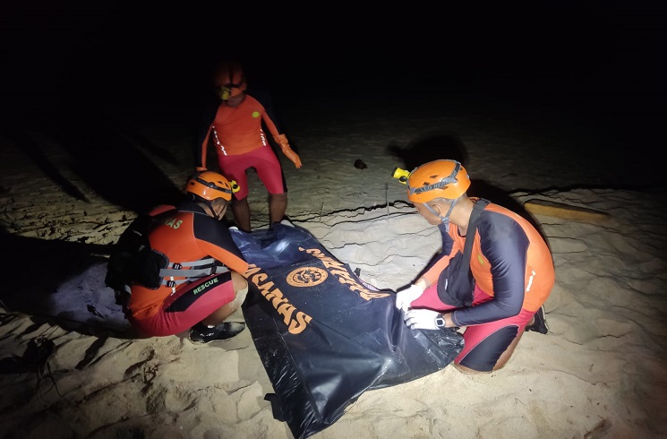 3 Wisatawan Asing Digulung Ombak Pantai Nunggalan Bali, 1 Tewas