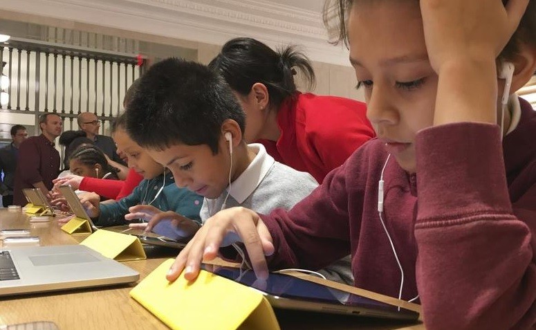 Internet Berkembang Pesat, Anak Indonesia Berkompetisi Pelajari Koding dan Programming