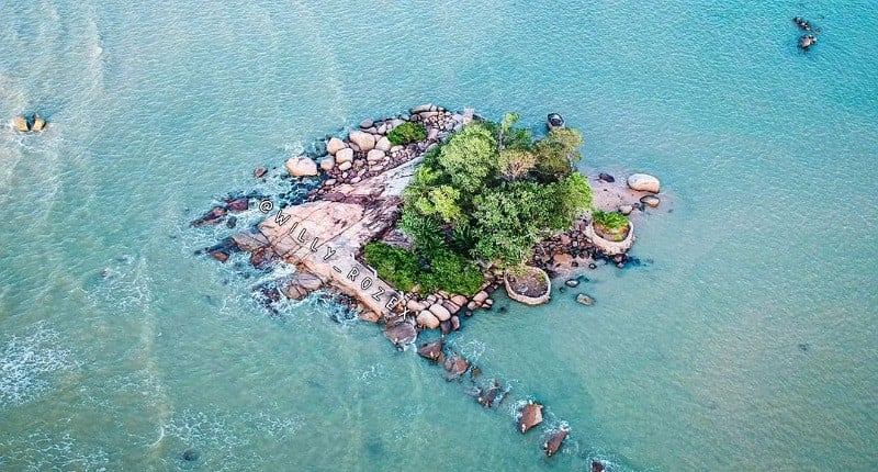 Viral, Pulau Terkecil di Dunia Ada di Singkawang, Luasnya Hanya 0,5 Hektare
