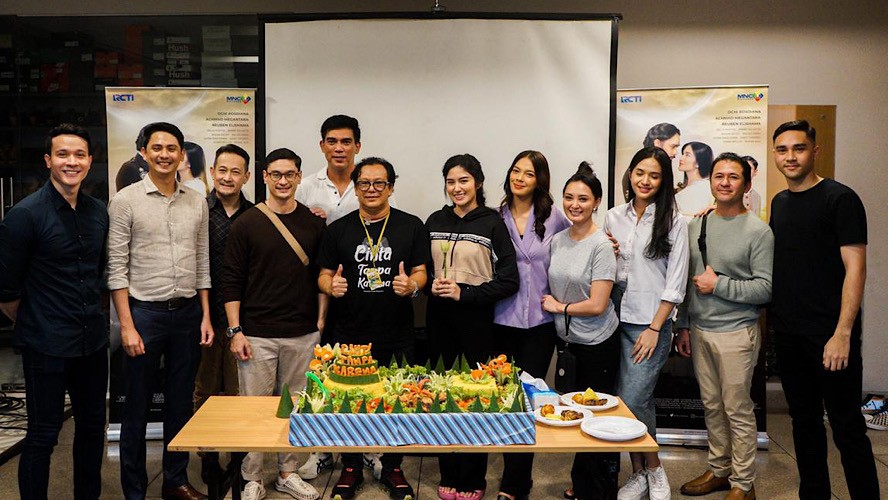Cinta Tanpa Karena Tayang Perdana di RCTI, Pemain dan Kru Gelar Syukuran